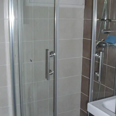 Cosy Pour 4 Avec Balcon Et Parking A - Fr-1-263-219 * Valloire